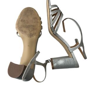 Shimmering silver wedge 10 American Glamour by Badgley Mischka